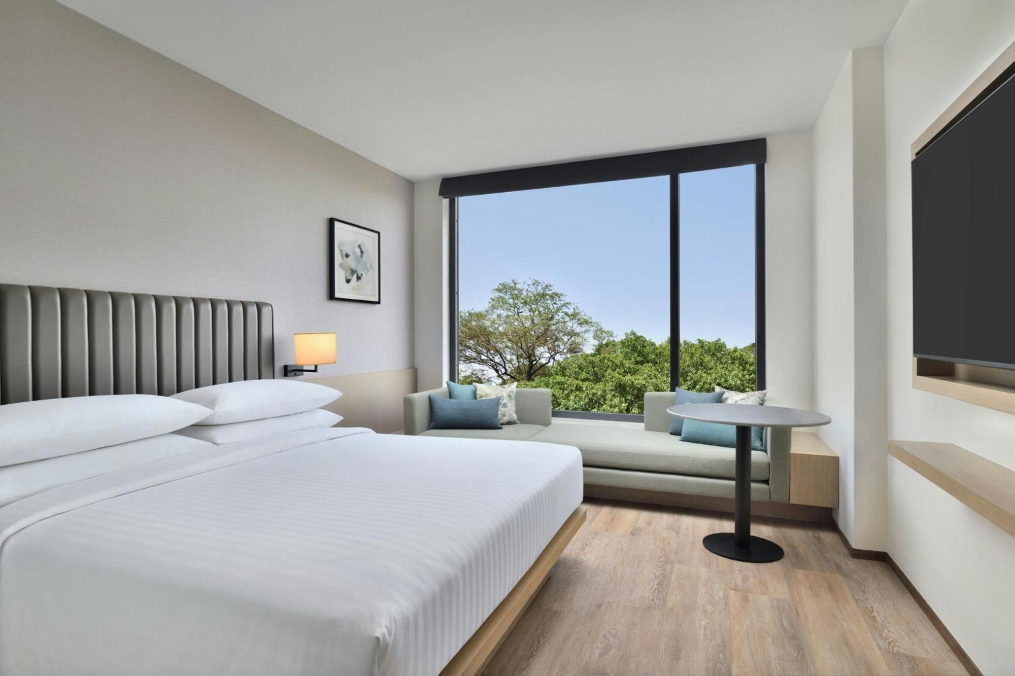 Fairfield By Marriott Vadodara Bagian luar foto